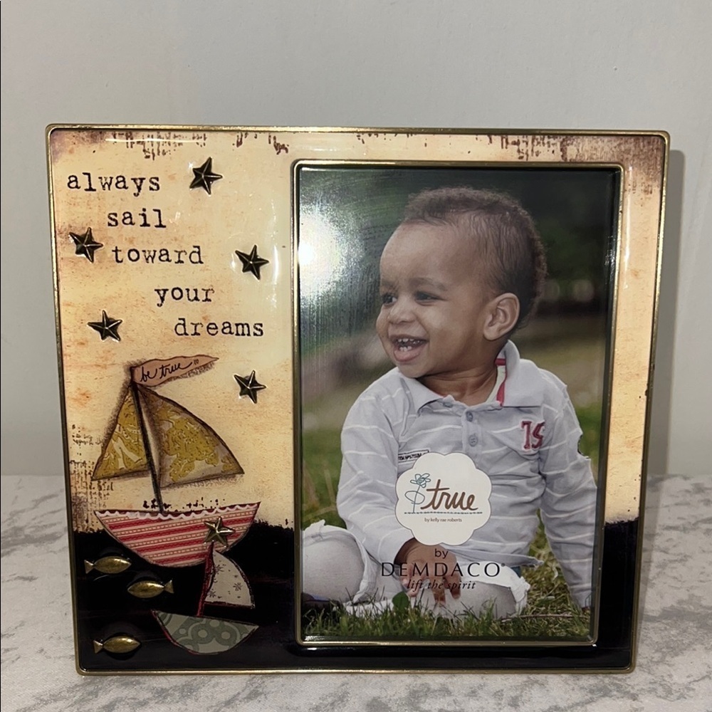 Demdaco Always Sail Toward Your Dreams Picture Frame